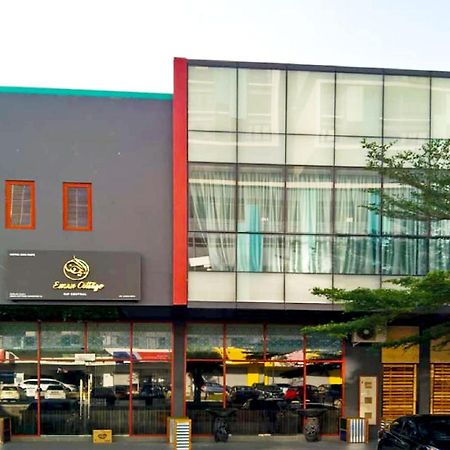 Hotel Ec Kip Sentral Klia 1 - Klia 2 Sepang Bagian luar foto